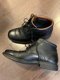 Rockport Chukka Boots 8w excellent condition