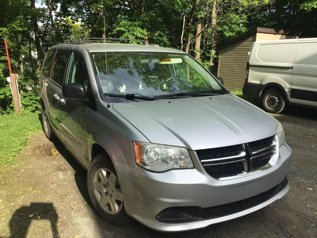 Dodge Grand Caravan 2011 dans Autos et camions  à Sherbrooke - Image 2