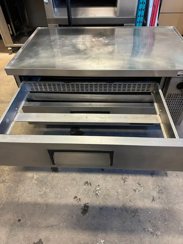 True Used Commercial Restaurant Chef Base Refrigerated 2 Drawer in Other in Calgary - Image 4