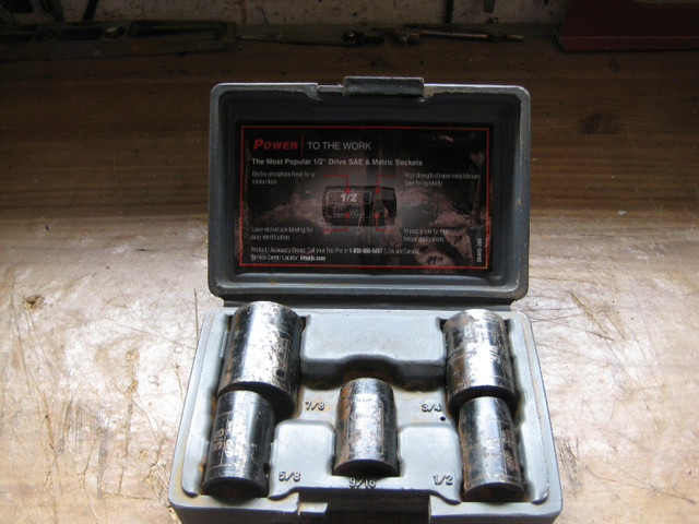 1/2 DRIVE SOCKET SET in Hand Tools in City of Toronto - Image 2