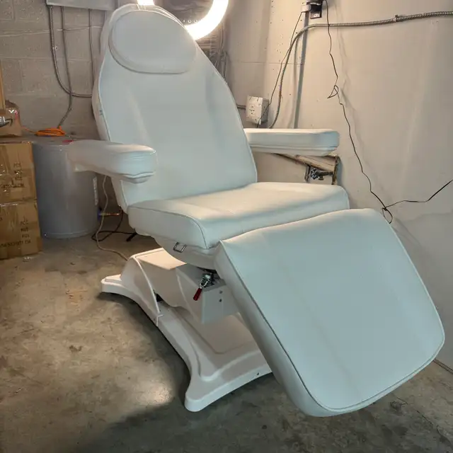 Final Sale~! DoAll 270° Swivel 4-Motor Facial bed
