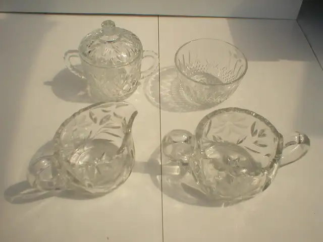 Lot  SUCRIER SAUCIER ETC CRYSTAL ART GLASS PINWHEEL RARE VINTAGE in Arts & Collectibles in Longueuil / South Shore - Image 2