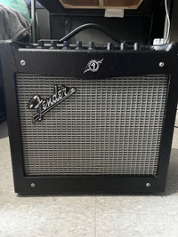 Fender Mustang v1, digital combo amp