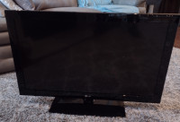 LG 37in LCD TV / TV ACL 37LD450 Price Lowered!