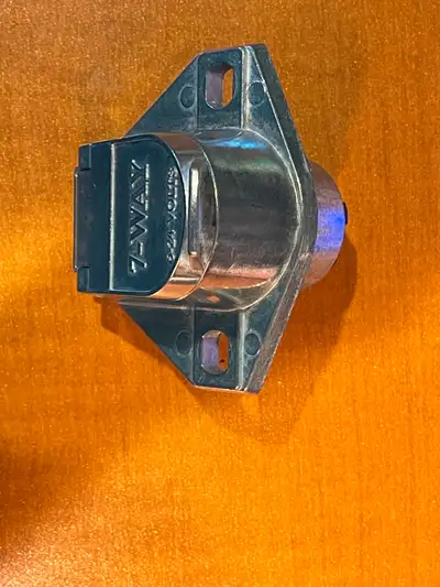 **NEW** TRAILER 7 WIRE POLE SOCKET RECEPTACLES 6-24 VOLT $10.00 (firm) each ... There are 10 availab...