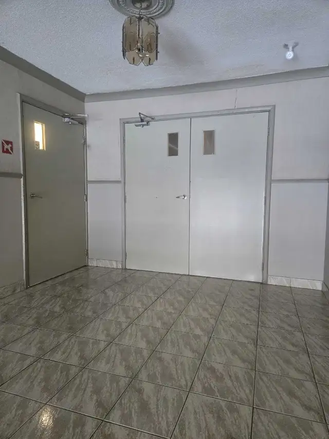 Housekeeping / Cleaning Lady64840201379458121