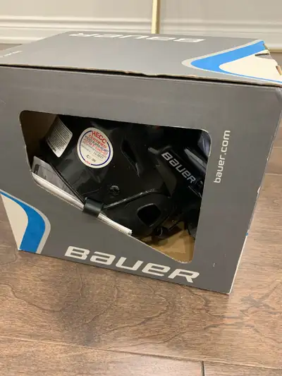 Youth hockey helmet, View more