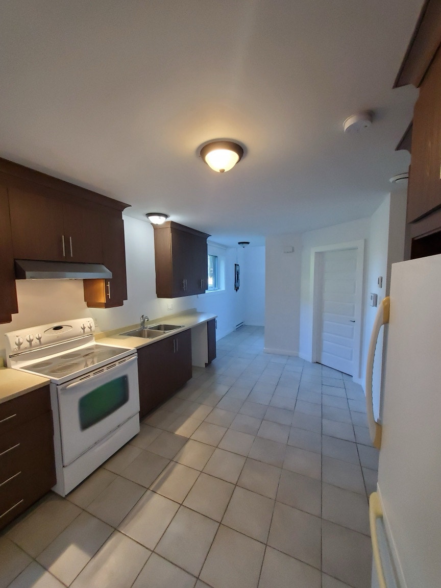 2742 Av. Camille-Dreyfus — photo 3