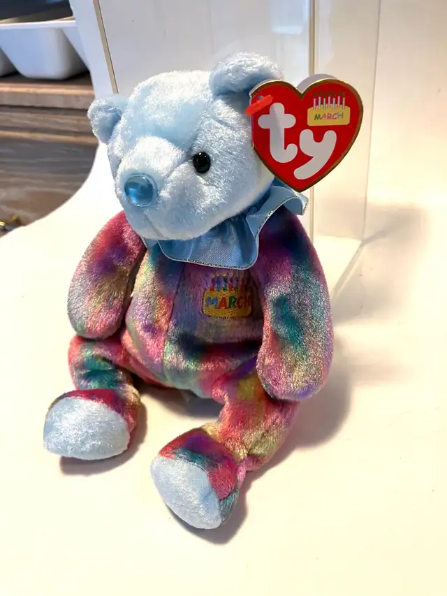 Beanie Babies March The Birthday Bear New With Tags in show case in Arts & Collectibles in Markham / York Region - Image 2