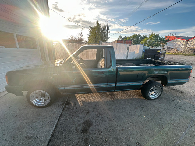 92 dodge ram 50 in Cars & Trucks in Edmonton - Image 4