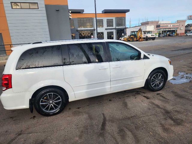 Dodge Grand Caravan in Cars & Trucks in Edmonton - Image 2