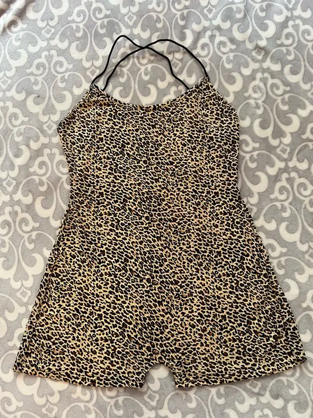 SHEIN Criss Cross Backless Leopard Romper