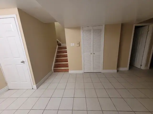 = 2 Bedroom Accommodation with 2 Parking =