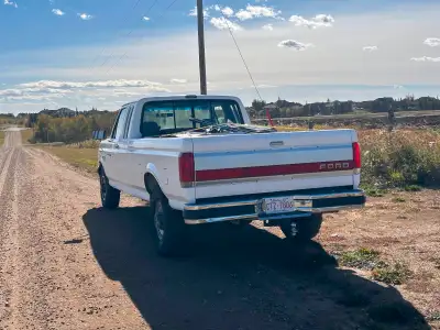 F250, 7.3 IDI Diesel with the EO4D, Extended Cab, Long box. Comes with extra metal bed rails and fou...