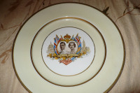 queen elizabeth II plate