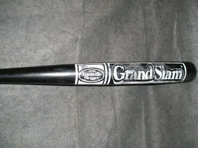 Louisville Slugger WOOD Bats and HARD Balls in Baseball & Softball in City of Toronto - Image 6