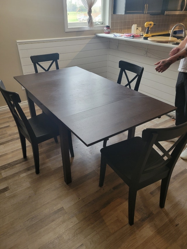 Dining table Dining Tables & Sets Edmonton Kijiji