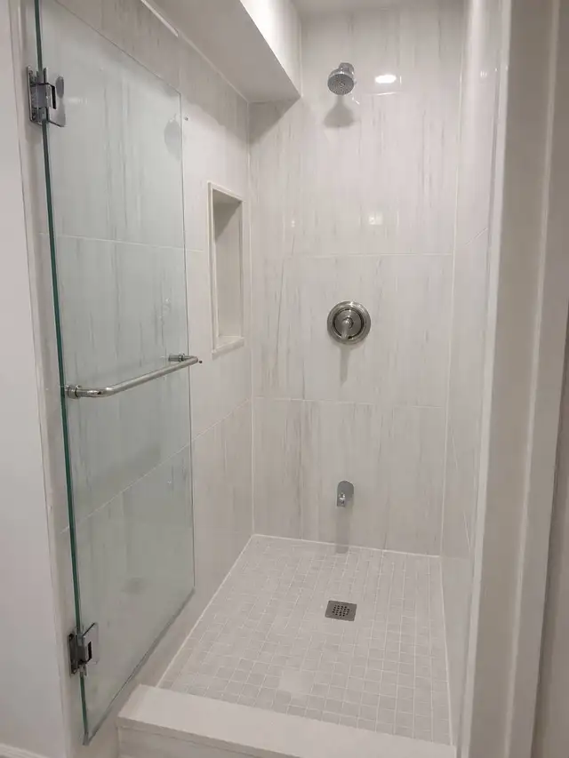 WALKOUT Basement for Rent in Long Term Rentals in Markham / York Region - Image 7