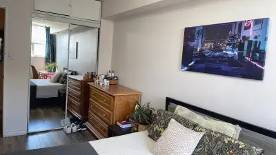 ROOM FOR RENT (FEMALE ONLY) ETOBICOKE