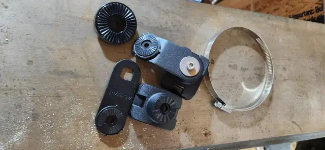 Lowrance Active Target 2 Transducer in Fishing, Camping & Outdoors in Owen Sound - Image 8