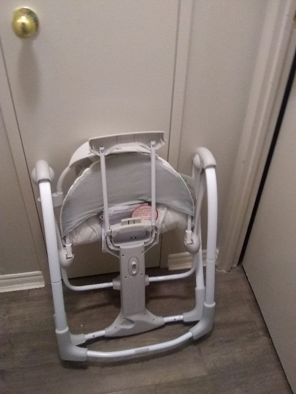 Brand new lngenuity Convertme swing/baby seat in Playpens, Swings & Saucers in London - Image 2