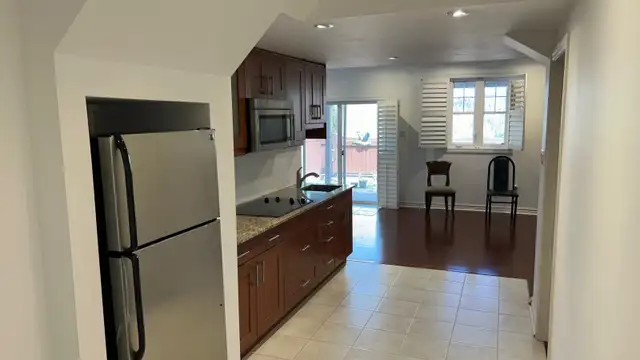 Bright & Spacious 2-Bedroom Walkout Basement – Markham $2,100 in Long Term Rentals in Markham / York Region - Image 4