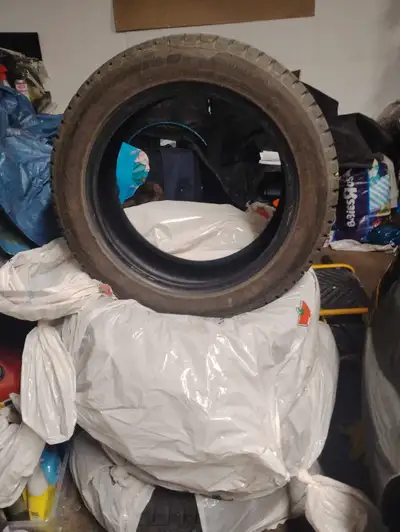 This is a used tire, ready to roll its way into your life! , it looks to be in good condition, ready...