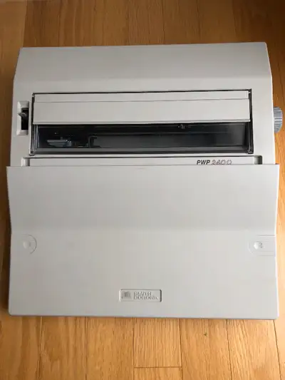 Smith Corona PWP 2400 Electronic Typewriter