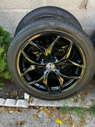 19” RRSW Xenon rims 19X8 5X120 74.1 Center caps are the factory caps, I had bought replacements for...