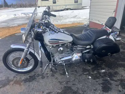 Like new dyna superglide 35eme rare like new stage1 tune at dealer 1450 6 speed