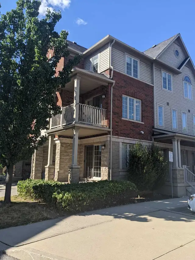 Premium Corner Unit  Townhome