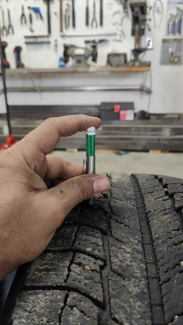 Michelin Winter tire 225/65 r17 in Tires & Rims in Portage la Prairie - Image 2