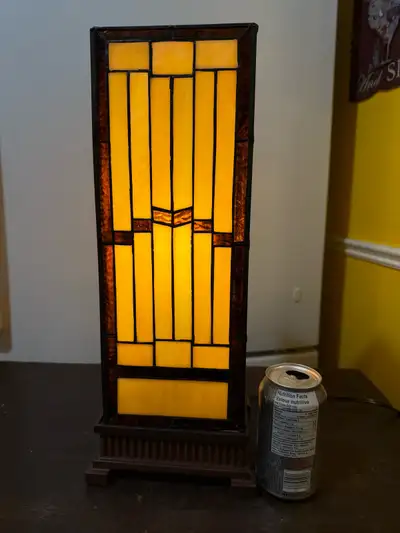 EUC Tiffany Style Glass Table Lamp, View more