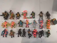 14 Vintage 80s and 90s TMNT action figures