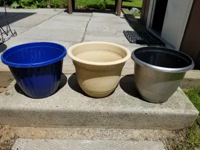 Decorative flower planting pots, View more