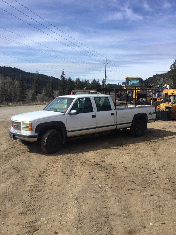 2000 gmc crewcab 4x4 in Cars & Trucks in Williams Lake - Image 2