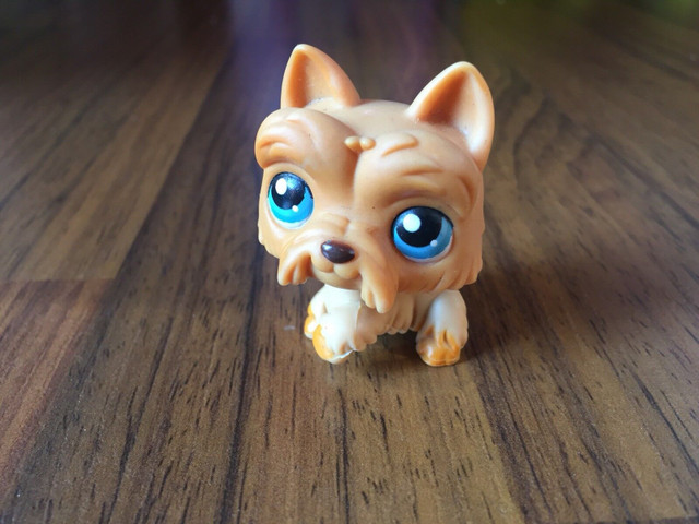 #249 VERY RARE Littlest Pet Shop Red Magnet Scottish Terrier Dog in Toys & Games in Oshawa / Durham Region