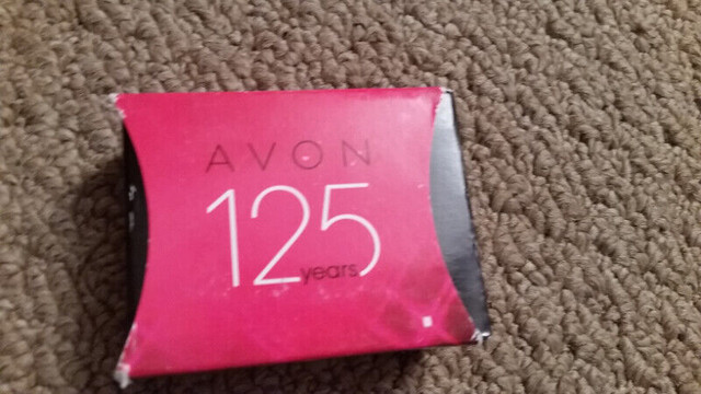 Avon bracelet , never used $5 in Jewellery & Watches in Moncton - Image 4