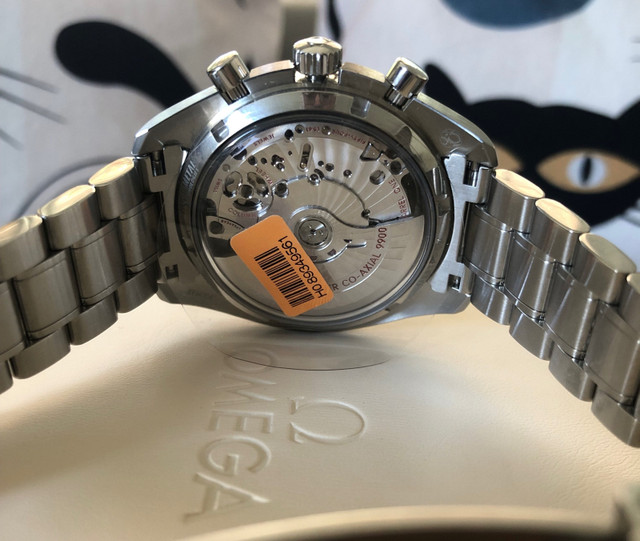 Like new Omega Speedmaster 44.5mm Coaxial watch in Jewellery & Watches in Prince Albert - Image 2