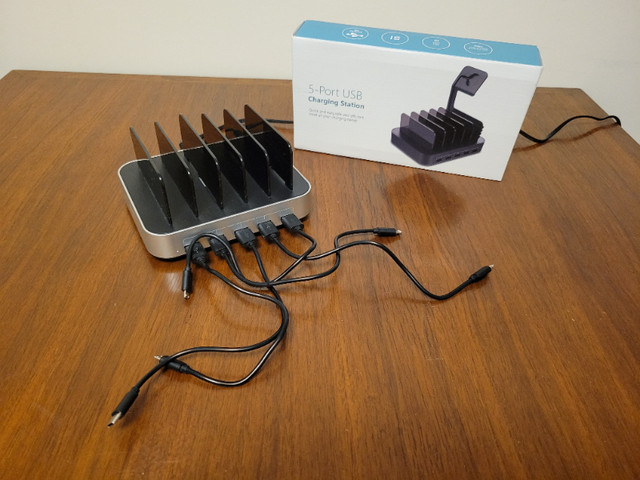5 Port USB Charging Station and Cables in Cables & Connectors in Dartmouth