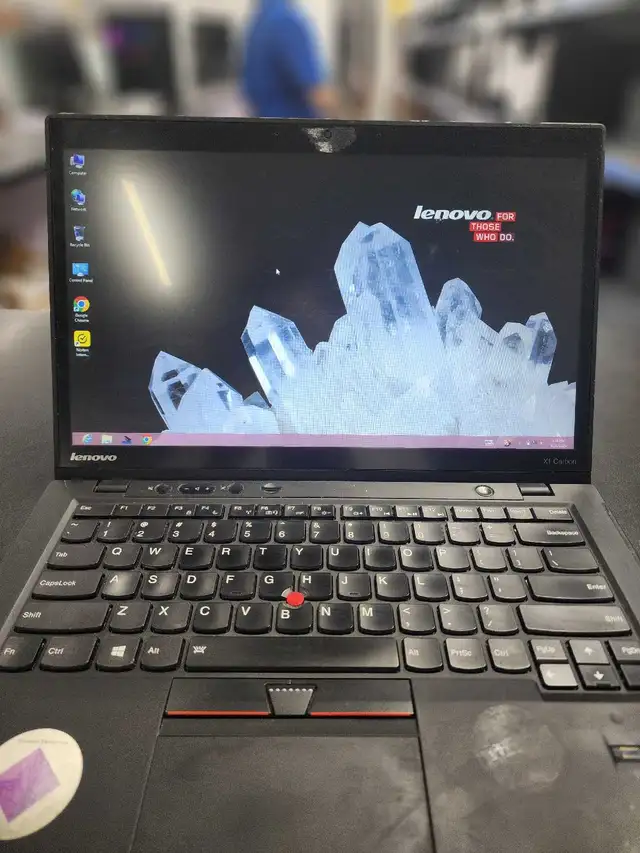THINKPAD LENOVO X1CARBON in Laptops in Mississauga / Peel Region - Image 2