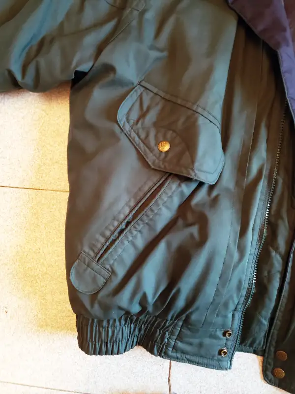 MEN'S DOWN  WINTER JACKET - L/ VESTE D’HIVER POUR HOMMES  G in Men's in Laval / North Shore - Image 7