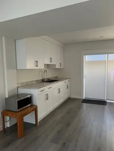 Bedroom Daylight Suite for Rent | Upper Sahali Walking distance to Albert McGowan Park & Elementary...