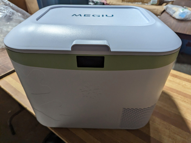 NEW in box Megiu Portable Fridge - 19QT/12V in Refrigerators in St. Catharines - Image 3