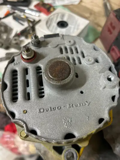 Alternator to fit a 220 John Deere marine engine new never used 100 amp 12 volt