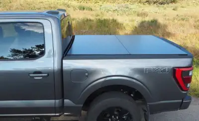 BLACKBIRD BOX COVER 17-24 SUPERDUTY 6'9" SKU PHO-12532506 FROM $2995.00 PLUS HST - Bring flexibility...