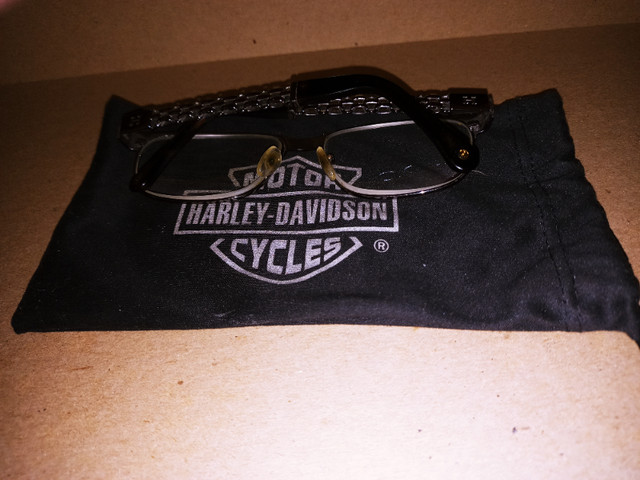 MOTOR  HARLEY  DAVIDSON  READING  GLASSES in Other in Sarnia