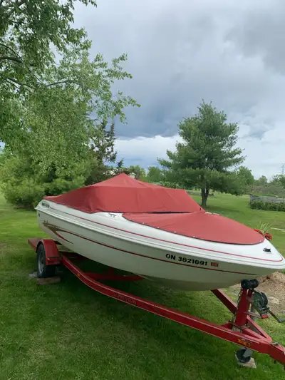 2003 Glastron SX 175 Merceuiser 3.0L WPS 136HP Boat is in good conditions Engine run well. We used t...