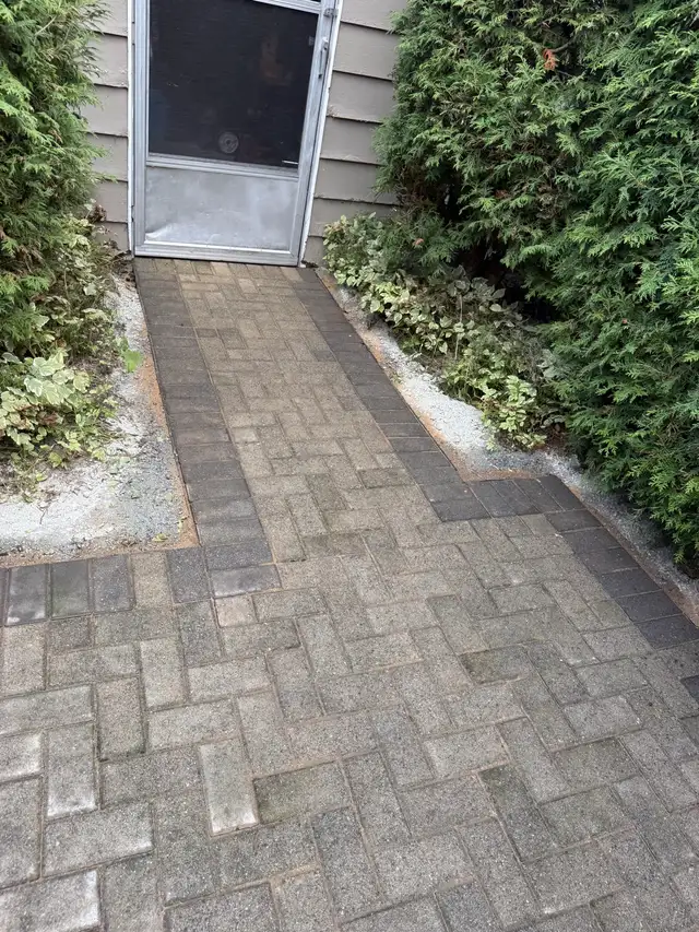 INTERLOCKING AND LANDSCAPING575591536018083843