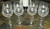 Set of 8 Wine Glasses **NEW**